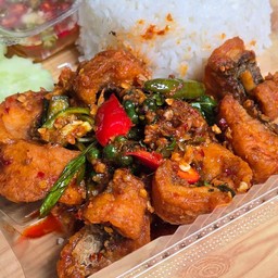 ข้าวผัดเผ็ดปลา