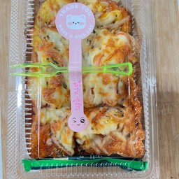 ปังพิซซ่าชีส ไข่ข้น-ปูอัด