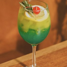 Gorgeous Green Paradise