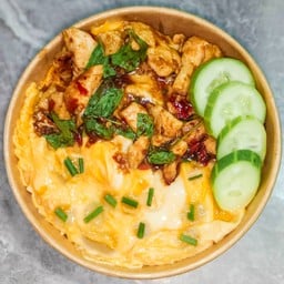 [เมนูไข่ข้น] ข้าวไข่ข้น+กะเพราท้ายครัว (ไก่ชิ้น)