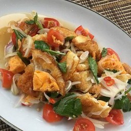 ยำไข่ดาว