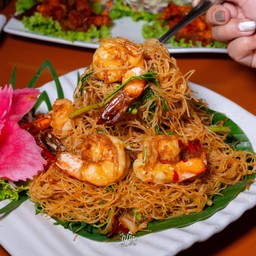 หมี่ผัดกระเฉด