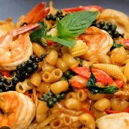 ผัดมักกะโรนีขี้เมากุ้ง