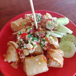 ปอเปี๊ยะทอดไส้ผักรวมหมูสับ