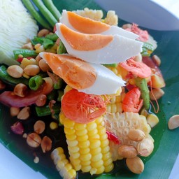 ตำข้าวโพดไข่เค็ม