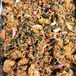 ยำไก่แซ่บ(กับแกล้ม)