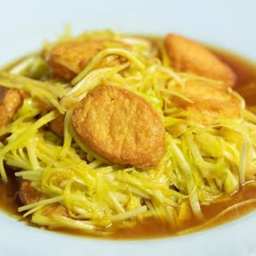 กุยช่ายขาวผัดเต้าหู้ทอด