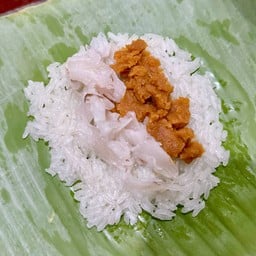 ข้าวเหนียวปิ้งลุงวัว & ไอติมโยเกิร์ต (โฮมเมด) ตลาดน้ำคลองลัดมะยม โซน6