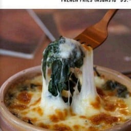 ผักโขมอบชีส