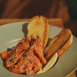 กุ้งย่างเนยกระเทียม