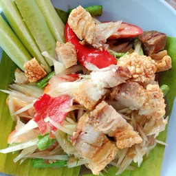 ตำหมูกรอบ