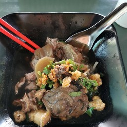 ก๋วยเตี๋ยวเนื้อ