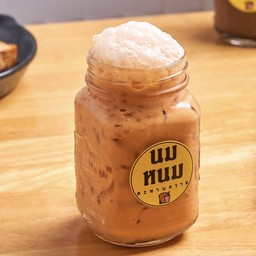 ชาไทย + นมสด เย็น