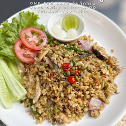 ข้าวผัดชะอมปลาทู