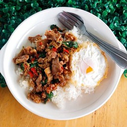 ข้าวกระเพราเนื้อ