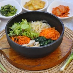 บิบิมบับผัก (Veg Bibimbab)