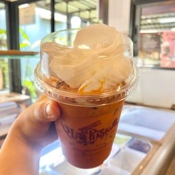 ชาไทยพุดดิ้งมะพร้าวอ่อน