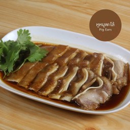 หูหมูพะโล้