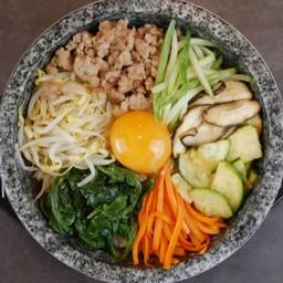 비빔밥 (bibimbab-ข้าวยำเกาหลี)