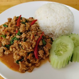 ข้าวราด - ผัดกระเพรา