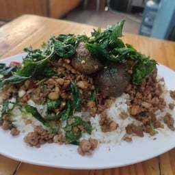 ครัวพุงพุ้ย