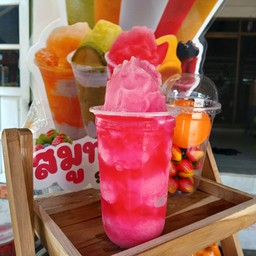 ผลไม้ปั่นชื่นใจ