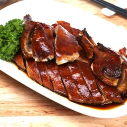 เป็ดย่างต้นตำรับ (ครึ่งตัว)