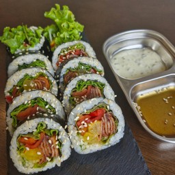매콤어묵김밥  (maekom-eomuggimbab-คิมบับออมุกรสเผ็ด)
