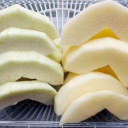 ฝรั่ง + แอปเปิ้ลพร้อมทาน