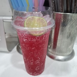 แดงมะนาว โซดา