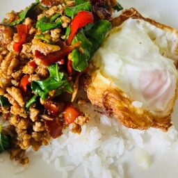 ข้าวกระเพราไก่