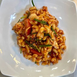 มักกะโรนีไก่