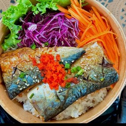 ข้าวญี่ปุ่น หน้าปลาซาบะย่าง ซอสเทอริยากิ