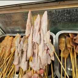 ปีกไก่จิ๋ว