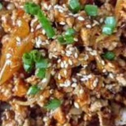 เนื้อสับผัดซอสเทอริยากิ ราดข้าว