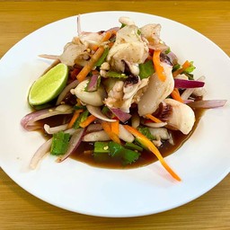 ยำคางปลาหมึก