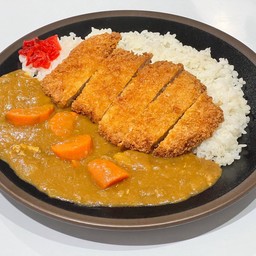 ข้าวแกงกะหรี่หมูทงคัตสึ (Pork Tonkatsu Curry Rice)