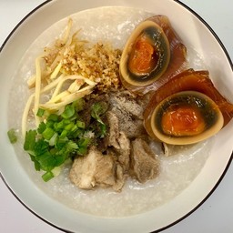 โจ๊กใส่ทุกอย่าง+ไข่เยี่ยวม้า