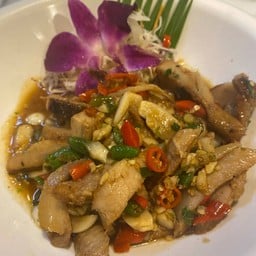 คอหมูย่างบ้านจรัญฯ