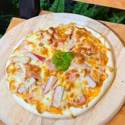 แฮมและปูอัด - Ham and Crab Stick Pizza