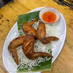 ปีกไก่ทอดน้ำปลา