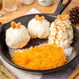 ฝอยทอง + ฮอกไกโดมิลค์