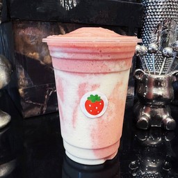 Strawberry Smoothly Yogurt