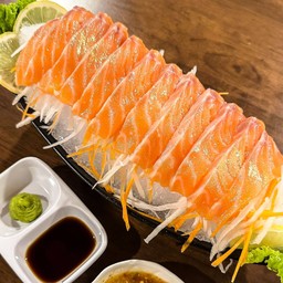 แซลมอนซาชิมิ