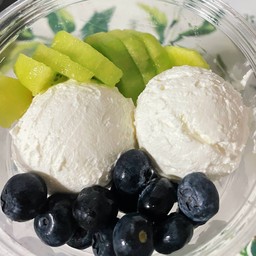 กรีกโยเกิร์ตรสธรรมชาติ 2 สกู๊ป+2 Topping