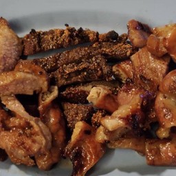 ย่างรวมหมูตับไส้นม150b