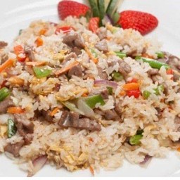 ข้าวผัดเนื้อวัว