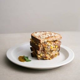 Sarnies Cantina คลองตัน