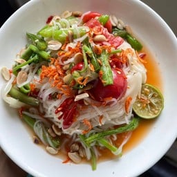 ร้านส้มตำเกินร้อย (อาหารอีสาน)