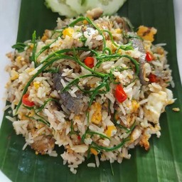 ข้าวผัดชะอม ปลาทู